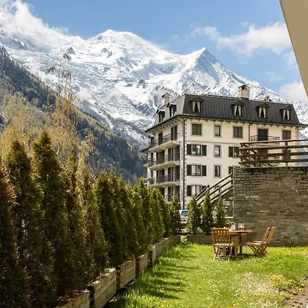 Pothecary -chamonix Year * Chamonix
